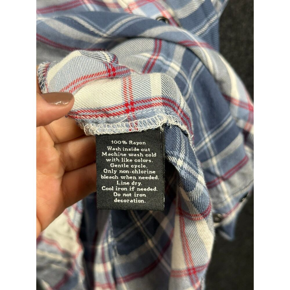 (L) - Women's Rock & Republic Blue Plaid Sleeveless Shirt